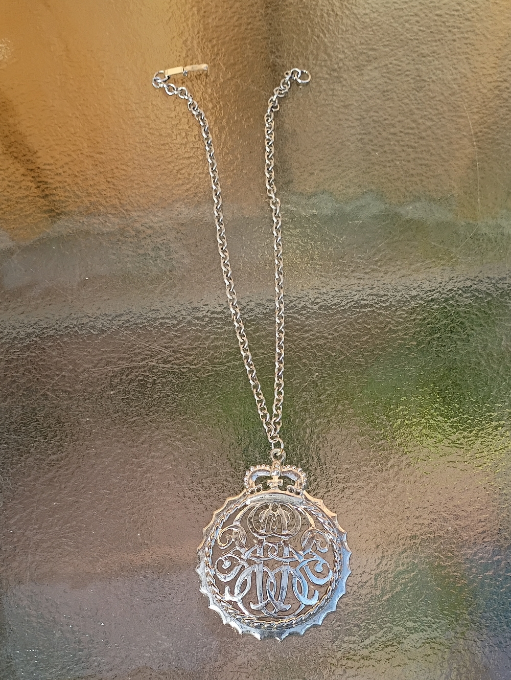 Silver Filigree Crown Pendant Necklace - Women's Jewelry